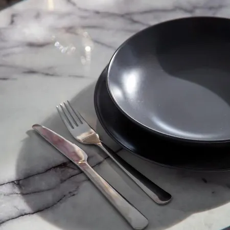 Glorious Next To The New York Cafe