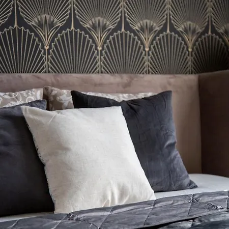 Glorious Next To The New York Cafe 布达佩斯